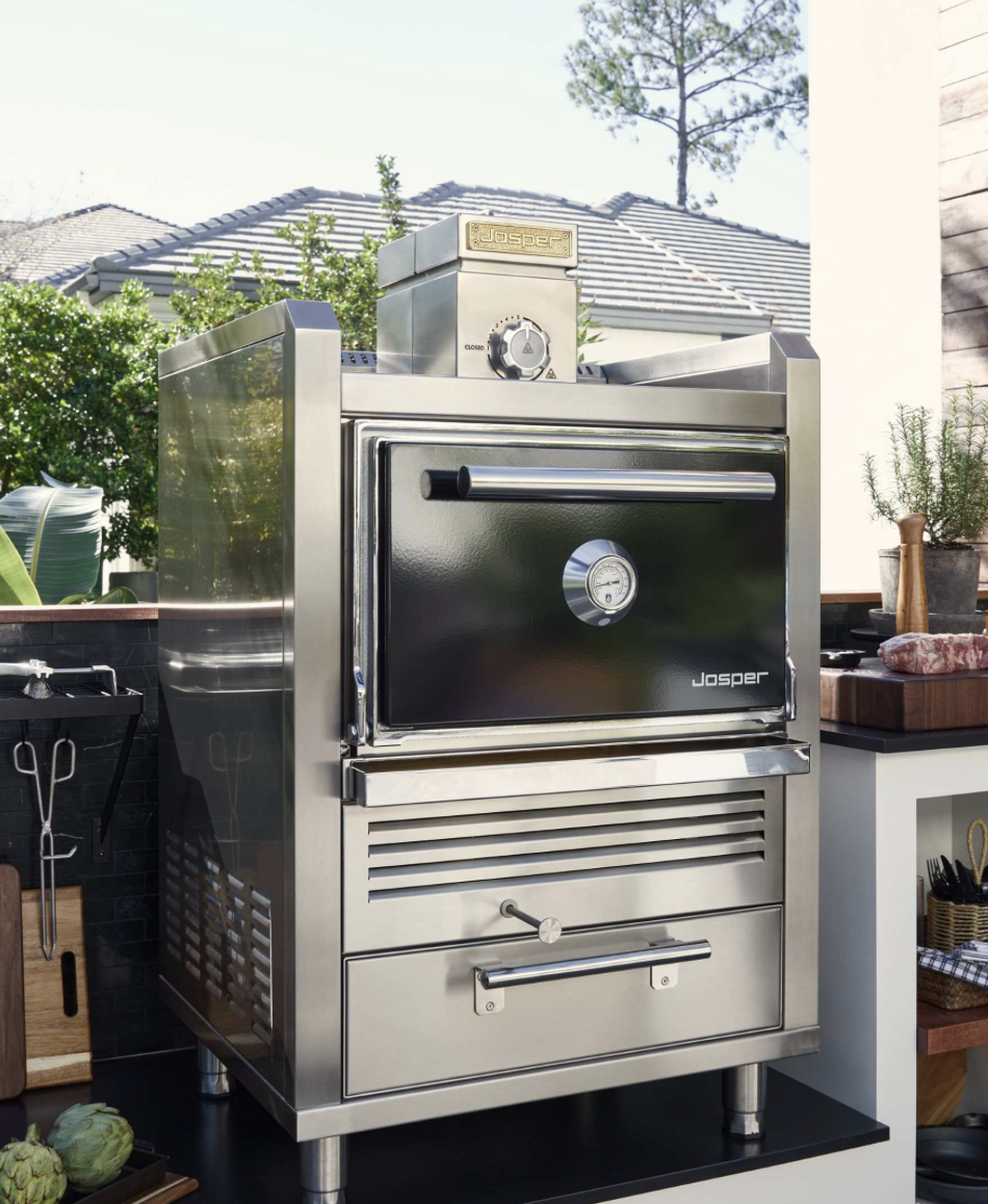 Cozinha de alto padrão equipada com linha importada